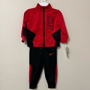 Nike (12M) NEW baby boy black red sweater sweatpants Tracksuit sport winter set